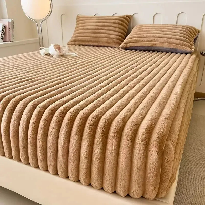 Quirky Hub Luxe Rabbit Fur Fitted Bedsheet – Camel | King Size 72x78