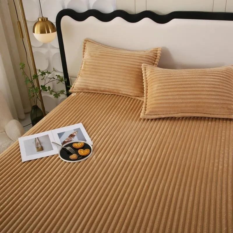 Quirky Hub Luxe Rabbit Fur Fitted Bedsheet – Camel | King Size 72x78