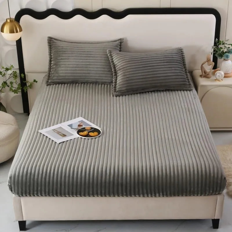 Quirky Hub Luxe Rabbit Fur Fitted Bedsheet – Grey | King Size 72x78