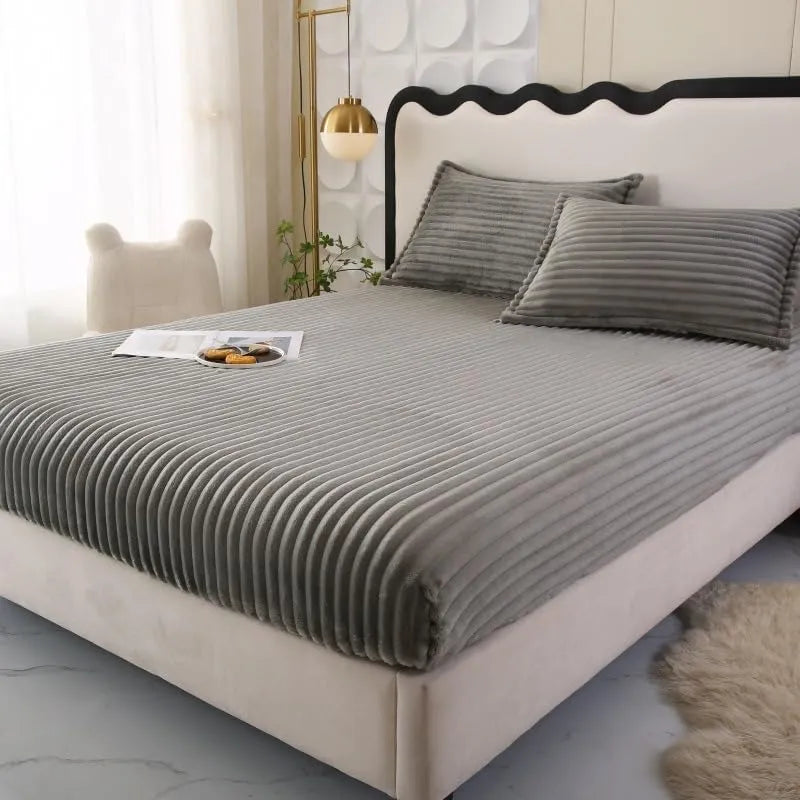 Quirky Hub Luxe Rabbit Fur Fitted Bedsheet – Grey | King Size 72x78