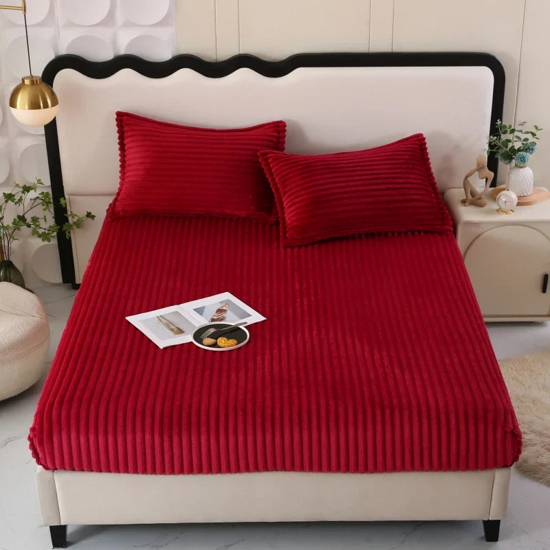 Quirky Hub Luxe Rabbit Fur Fitted Bedsheet – Maroon | King Size 72x78