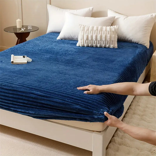 Quirky Hub Luxe Rabbit Fur Fitted Bedsheet – Navy | King Size 72x78